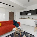 Hotel apartamentowy Exceptional Business By Renters 4*
