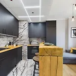 Hotel apartamentowy Exceptional Business By Renters Warszawa