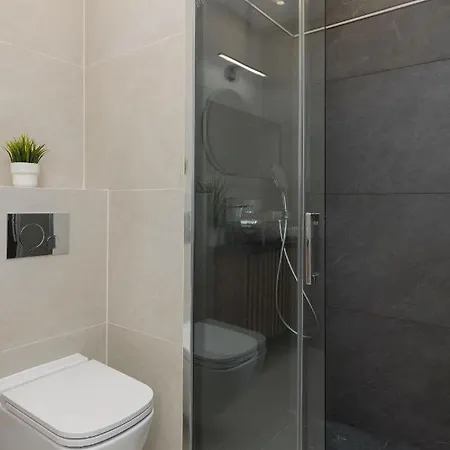 Aparthotel Exceptional Business By Renters Varšava
