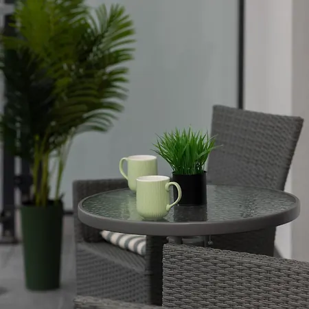 Apart-hotel Exceptional Business By Renters