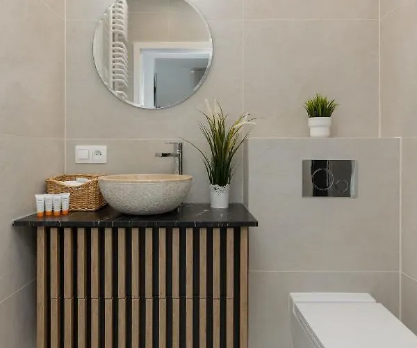 Exceptional Business By Renters 4* Warschau