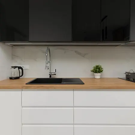 Exceptional Business By Renters Apartmanhotel Varsó