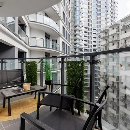 Apartmanhotel Exceptional Business By Renters 4*